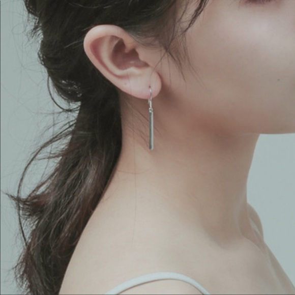 NEW 925 Sterling Silver Simple Bar Drop Earrings - Picture 3 of 5